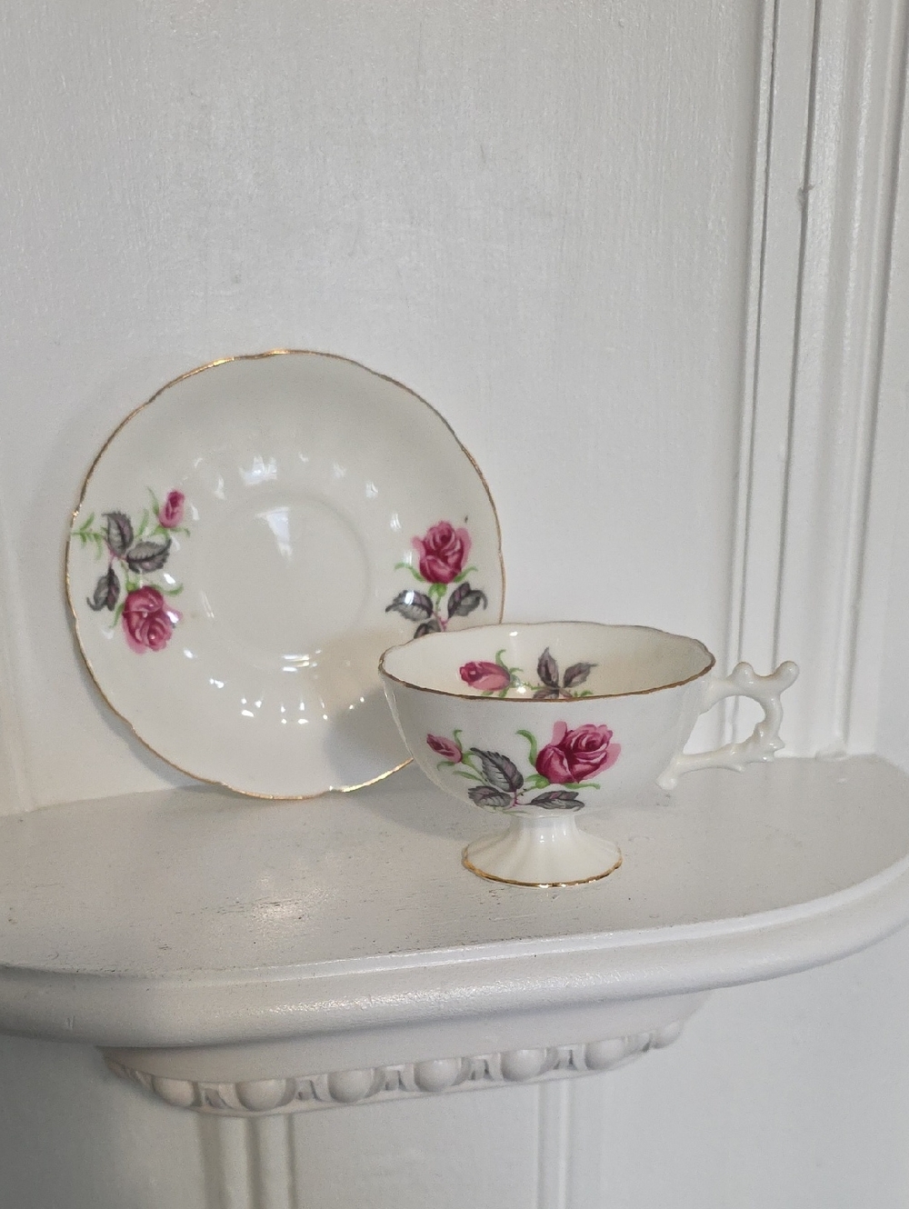 vintage Royal Vale fine bone china teacup and saucer set